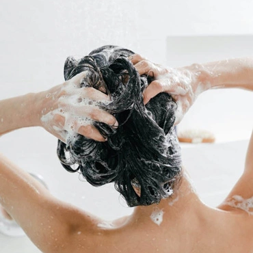 Cheveux-Shampoings-et-après-shampoings